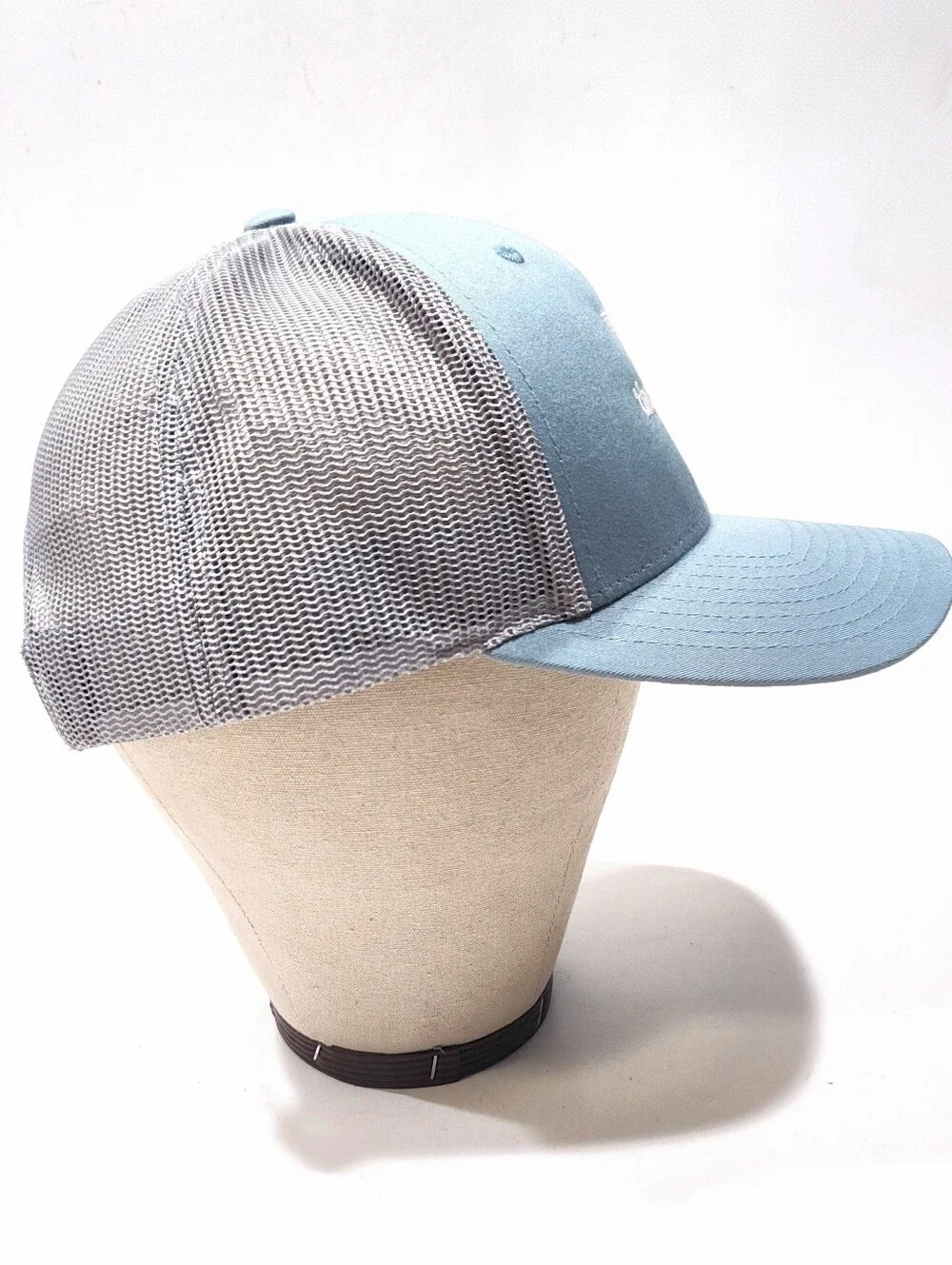 The YMCA Snapback Mesh Trucker Hat Baseball Cap M/L Adjustable Back Richardson